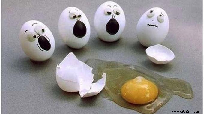 Effortless Egg Separation Hack: Separate Yolks from Whites in Seconds