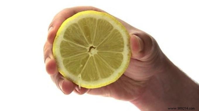 Get More Juice from Lemons: The Simple 2-Second Rolling Trick