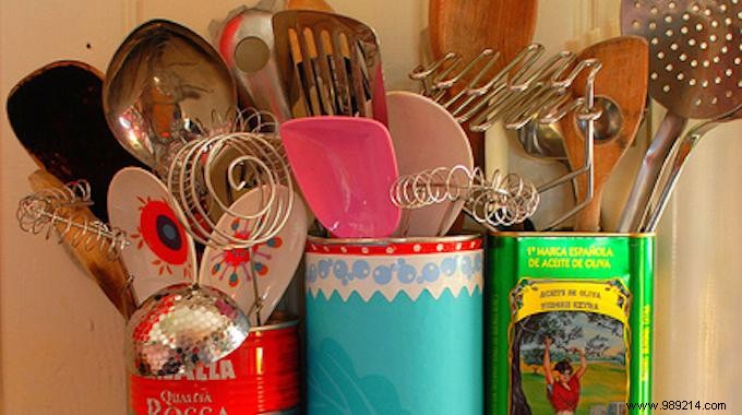 Smart DIY Hack: Organize Kitchen Utensils with Recycled Tin Cans