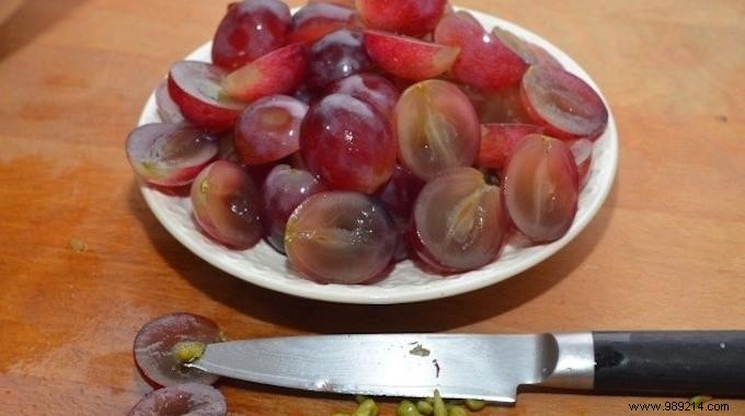 How to Cut Multiple Grapes in Half at Once: The Genius Two-Plate Trick