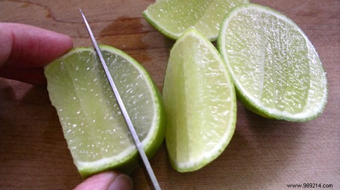 Maximize Every Drop: The Expert Way to Cut a Lime for 100% Juice Yield