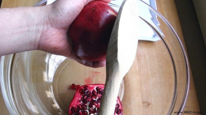 Effortlessly Seed Pomegranates: The Proven Wooden Spoon Technique