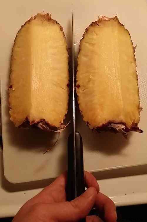 How to Cut a Pineapple Easily: Mess-Free Method for Perfect Slices
