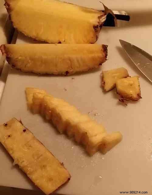 How to Cut a Pineapple Easily: Mess-Free Method for Perfect Slices