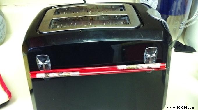 No More Burnt Fingers: Use Chopsticks to Safely Retrieve Hot Toast from Your Toaster