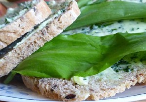 Ultimate Homemade Garlic Butter Recipe: Perfect for Snails, Steak, and Fish