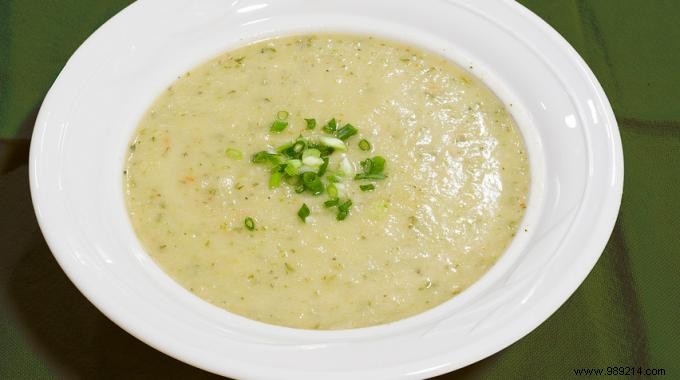 Creamy Laughing Cow Zucchini Soup: Easy, Budget-Friendly Family Recipe