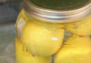 How to Keep Lemons Fresh for Weeks: Simple Glass Jar Trick