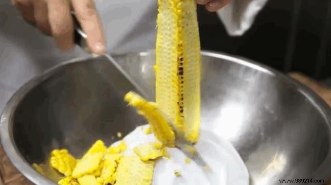 Easy Kitchen Hack: Remove Corn Kernels from the Cob Mess-Free