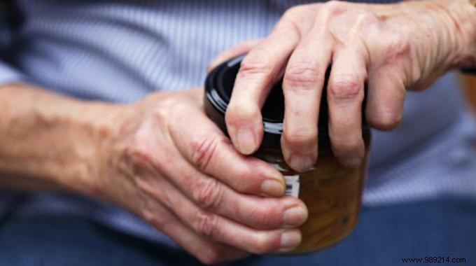 Effortless Jar-Opening Hack: Open Stubborn Lids with One Simple Tape Trick