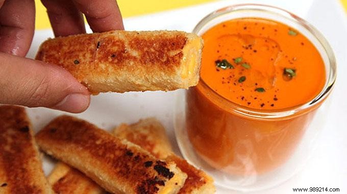 5-Minute Cheese Bread Rolls: Quick, Budget-Friendly Recipe for Busy Days