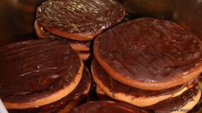 Keep Pepitos Crispy After Opening: The Simple Tin Box Trick