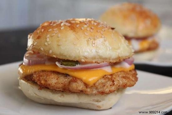 11 Everyday Foods That Trigger More Hunger After Eating, Backed by Experts