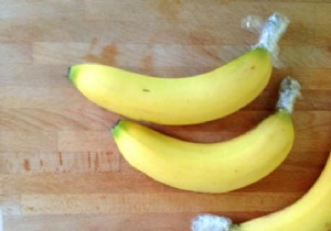How to Keep Bananas Fresh 3-5 Days Longer: The Simple Cling Wrap Trick