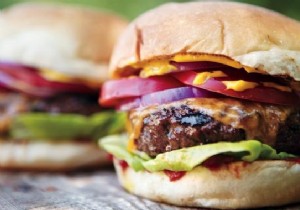 Homemade American Cheeseburger Recipe: Tastier and Cheaper Than Fast Food