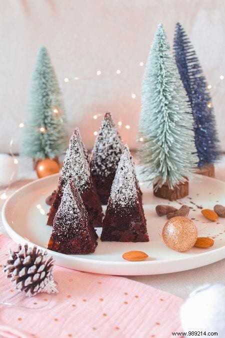 14 Easy & Budget-Friendly Christmas Desserts to Impress Your Guests