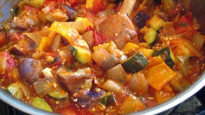 Budget-Friendly Sautéed Pork à la Provençale: A Flavorful Family Recipe