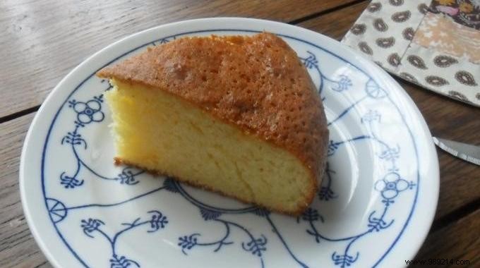 4 Proven Tips for Achieving a Perfect Golden Brown on Cakes