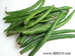 Easy Warm Goat Cheese Salad with Crunchy Asparagus and Green Beans