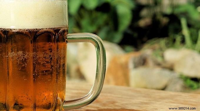 Unlock Ultimate Beer Refreshment: The Proven Mexican Lemon Squeeze Trick