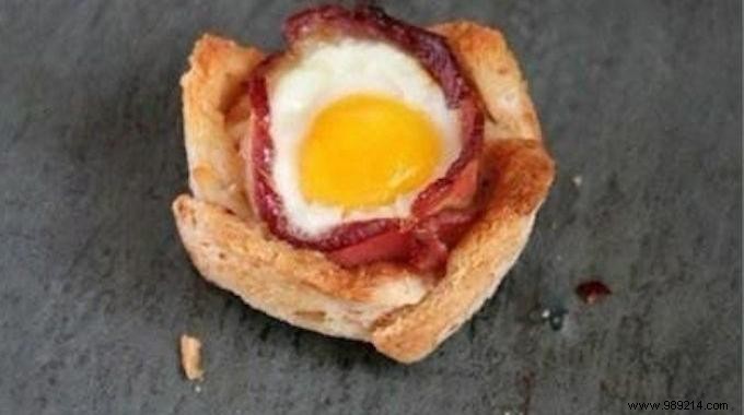 Easy Flower-Shaped Eggs with Bacon: A Quick Breakfast Delight