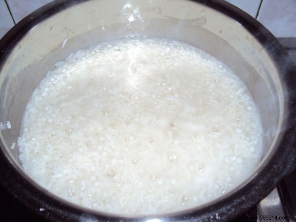 14 Proven Ways to Repurpose Cooking Water and Eliminate Waste