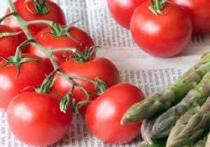 4 Fruits and Vegetables That Stay Fresher Longer with Newspaper