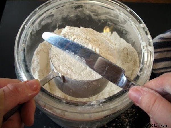 Cups to Grams Conversion Chart: Essential Guide for Accurate Recipe Measurements