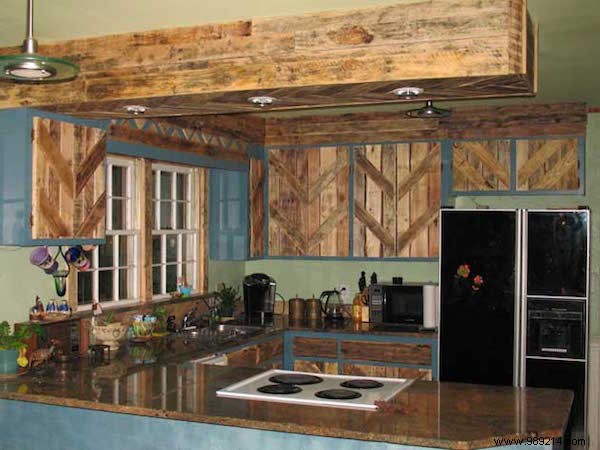 23 Genius DIY Kitchen Ideas Using Old Wooden Pallets