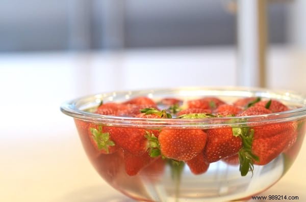 4 Proven Tips to Keep Strawberries Fresh Twice as Long