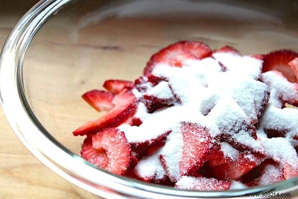 4 Proven Tips to Keep Strawberries Fresh Twice as Long
