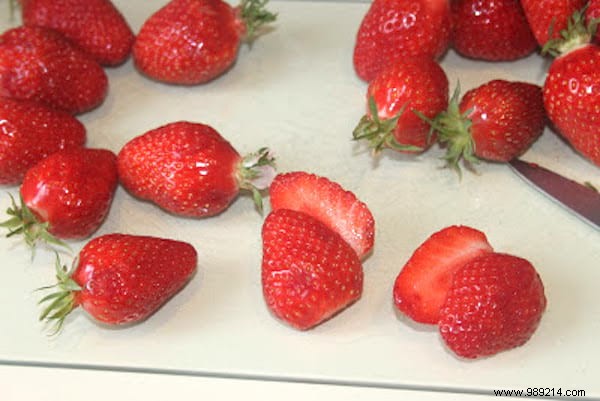4 Proven Tips to Keep Strawberries Fresh Twice as Long