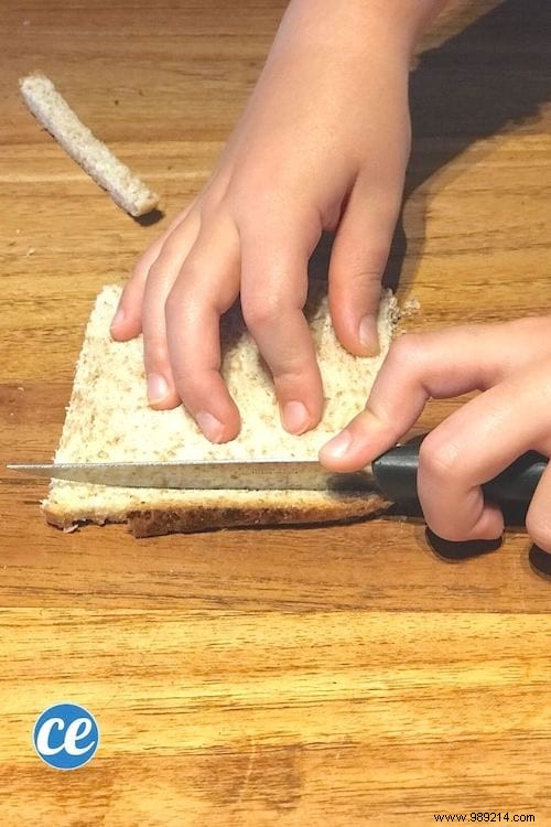 Easy Apple Cinnamon Rolls: Delicious Family Treat Ready in 15 Minutes