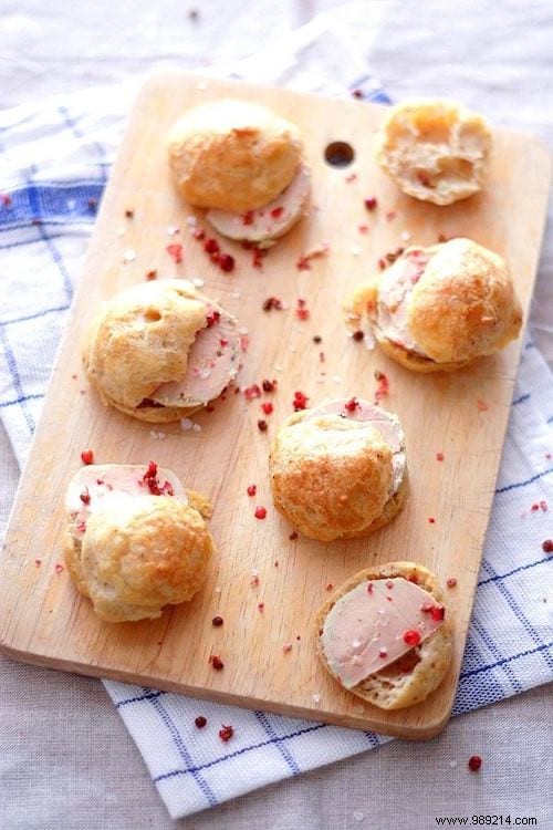 29 Easy, Budget-Friendly Christmas Aperitif Recipes for Stress-Free Entertaining