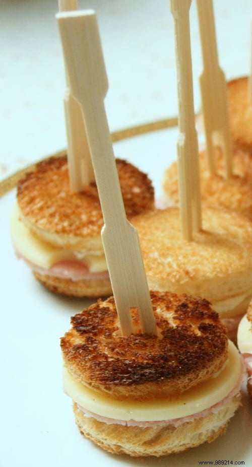 29 Easy, Budget-Friendly Christmas Aperitif Recipes for Stress-Free Entertaining