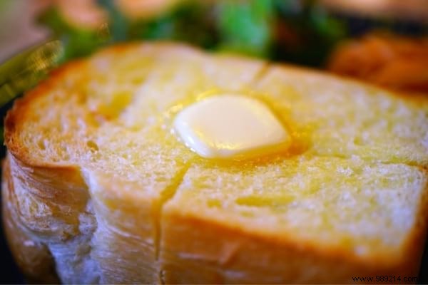 6 Healthier Butter Alternatives for Morning Toast: Dietitian-Approved Swaps