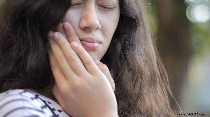 Toothache Relief: A Time-Tested Amber Remedy for Quick Comfort