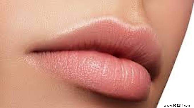 Achieve Luscious Lips: A Simple, Natural Daily Routine