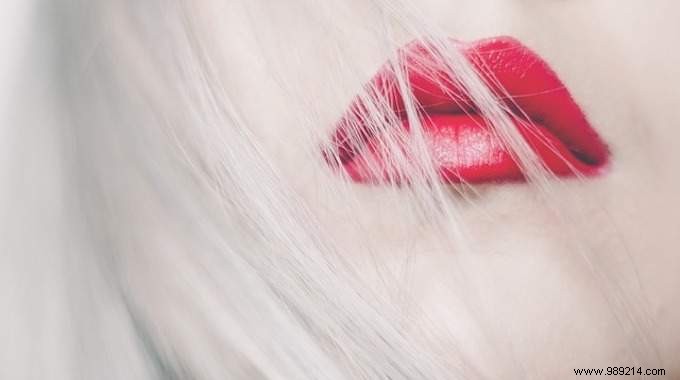 Expert Tips for Luscious Lips: Achieve a Voluminous, Glamorous Smile