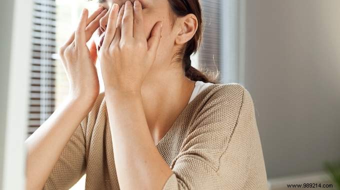 Natural Hydrosol Spray: My Proven Remedy for Puffy, Tired Eyes