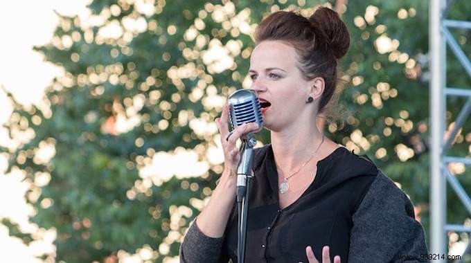 Lost Your Voice? Opera Singer s Proven Salt Gargle Restores It in Just 3 Days