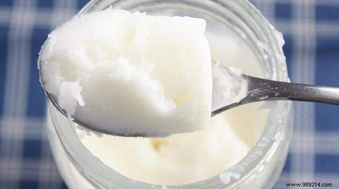 DIY Gourmet Coconut Body Scrub: Luxurious Summer Treat for Silky Skin