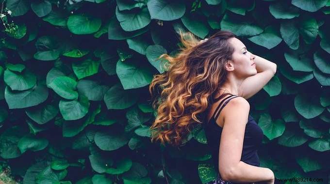4 Natural Tips for Shiny, Beautiful Hair: Expert Remedies to Restore Your Glow