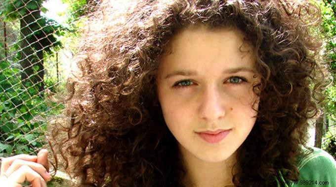 DIY Curly Perm for Straight Hair: Easy, Free Method for Stunning Curls