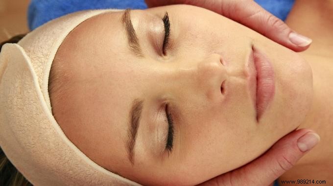 My DIY Cherry and Honey Face Lotion: A Natural Anti-Aging Essential