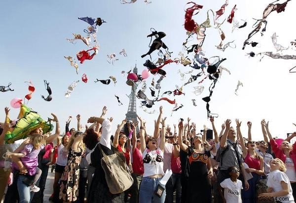 Two Research-Backed Reasons to Consider Ditching Your Bra