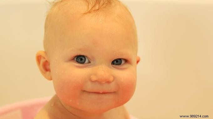 Prevent Diaper Rash Naturally: Soothe Baby Skin with Oatmeal Baths