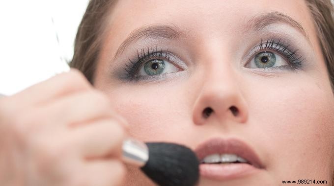Proven Beauty Hack: Make Your Makeup Last All Day with a Simple Natural Prep