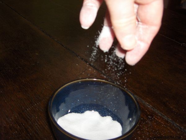 Combat Stubborn Back Acne: My Proven Salt and Milk Paste Remedy