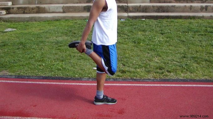 Pro Tip: Stretch Your Quadriceps on One Leg Without Losing Balance